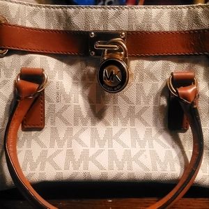 Michael Kors Hamilton Signature Logo Medium (Used once) Brown Monogram/Gold